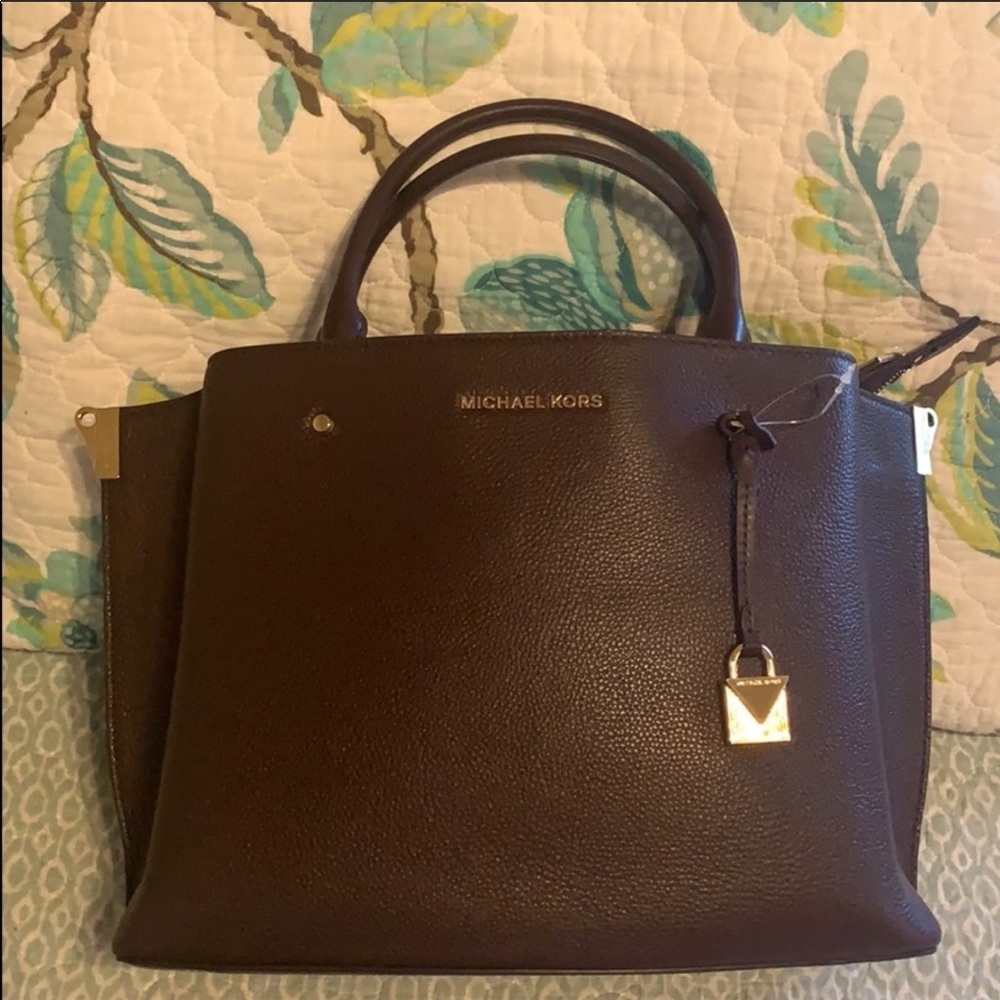 Michael Kors Arielle Tote